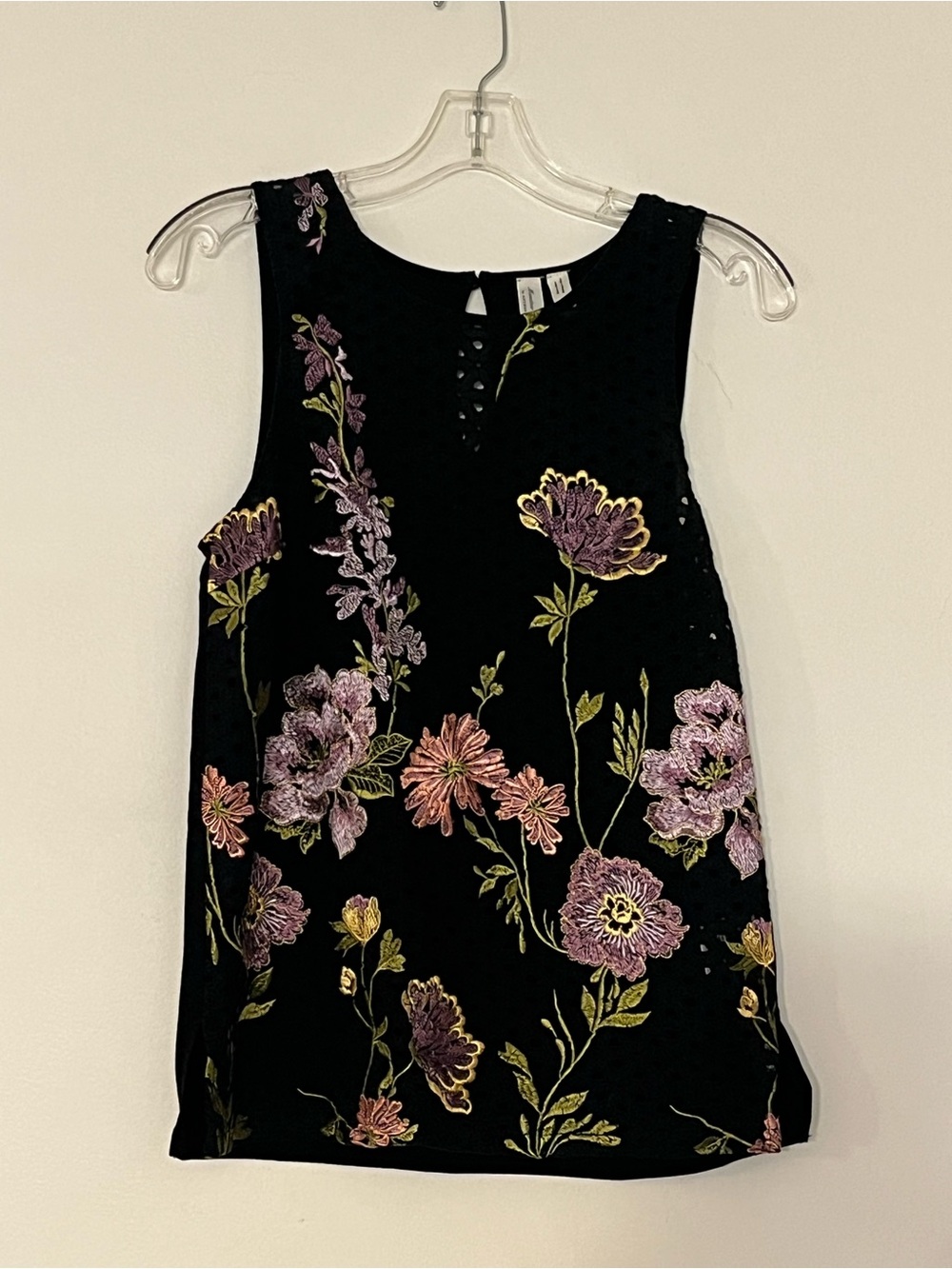 Anthropologie Meadow Rue Harriet Black Embroidered Floral Eyelet Tank